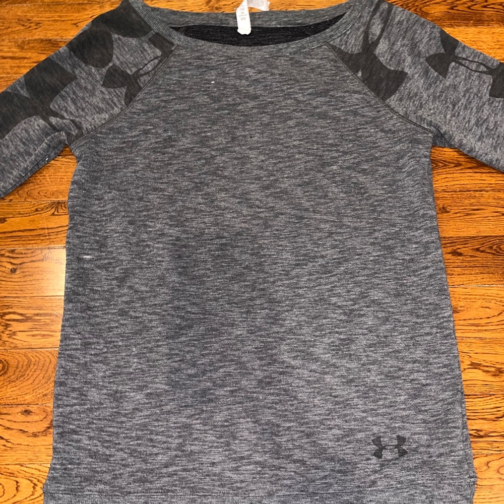 Under Armour Long Sleeve Shirt Small